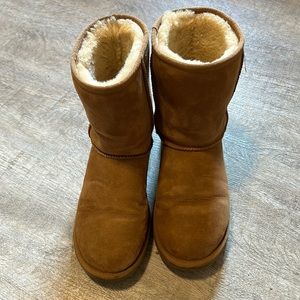 Uggs Classic